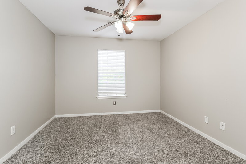 1,695/Mo, 2130 Whittier Dr Houston, TX 77032 Main Bedroom View 2