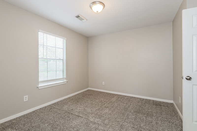 1,695/Mo, 2130 Whittier Dr Houston, TX 77032 Bedroom View 2