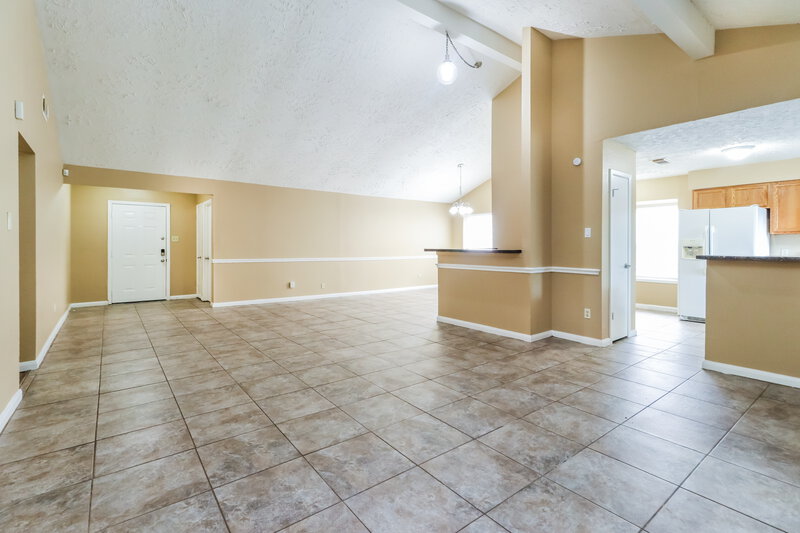 2,700/Mo, 14810 Wind Free Dr Houston, TX 77040 Living Room View 3