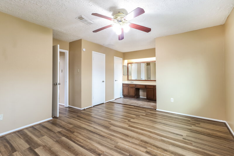 2,700/Mo, 14810 Wind Free Dr Houston, TX 77040 Main Bedroom View