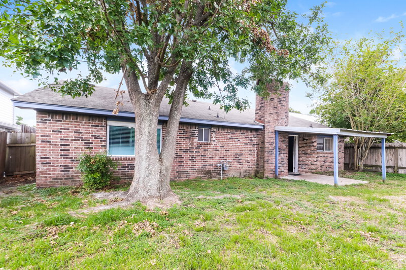 2,700/Mo, 14810 Wind Free Dr Houston, TX 77040 Rear View