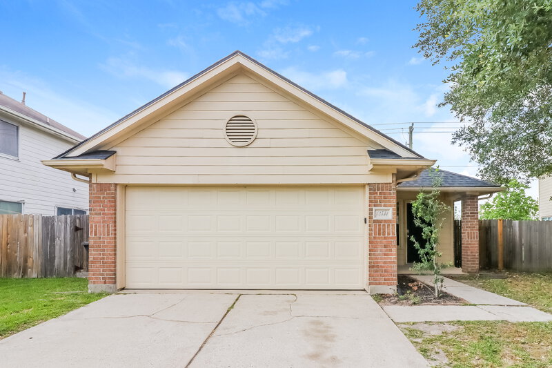 1,630/Mo, 12531 Roxdale Ridge Dr Houston, TX 77044 External View