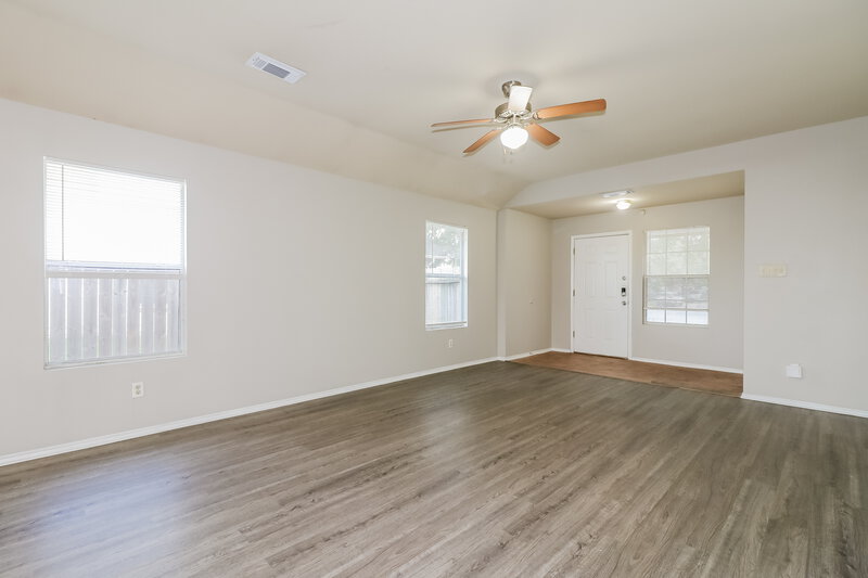 1,630/Mo, 12531 Roxdale Ridge Dr Houston, TX 77044 Living Room View
