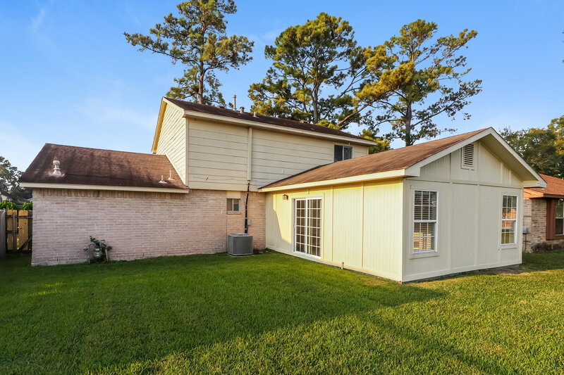 1,635/Mo, 11955 Drummond Park Dr Houston, TX 77044 Rear View