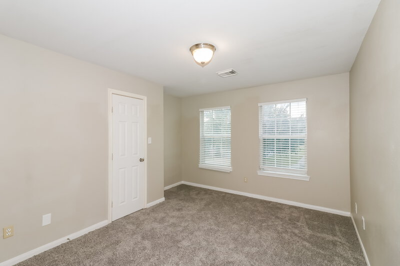 1,465/Mo, 4966 N Cancun Dr Houston, TX 77045 Bedroom View 3