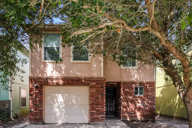 4 Bedroom House – 13732 W Cancun Dr, Houston, TX 77045