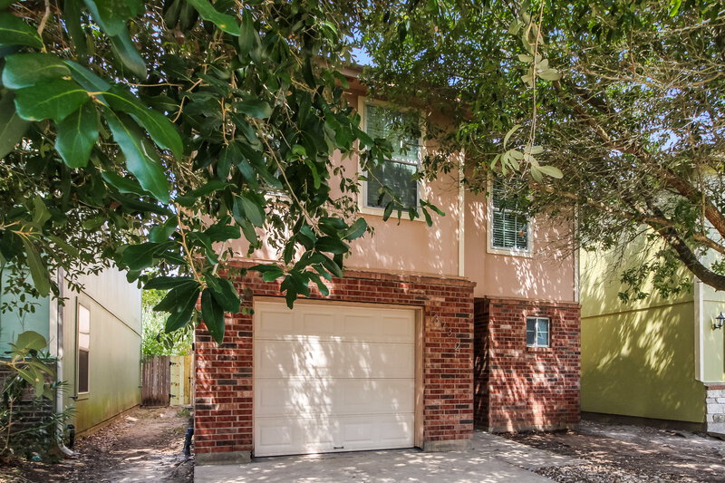 1,685/Mo, 13732 W Cancun Dr Houston, TX 77045 Front View