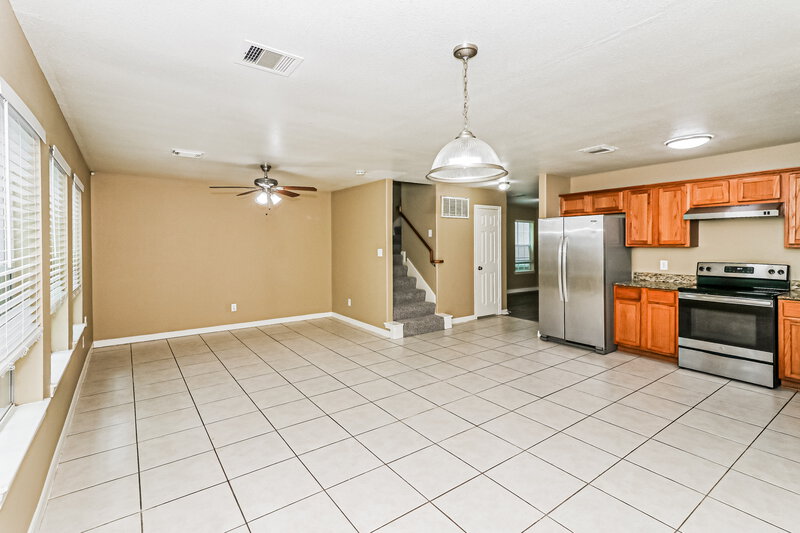1,740/Mo, 4939 S Cancun Dr Houston, TX 77045 Dining Room View