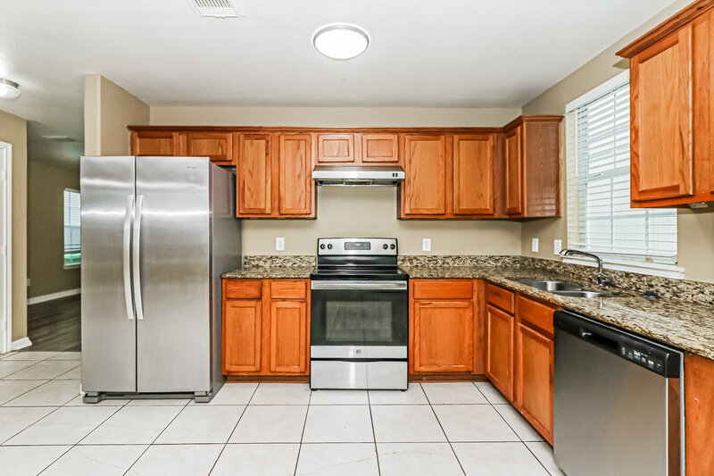 1,740/Mo, 4939 S Cancun Dr Houston, TX 77045 Kitchen View