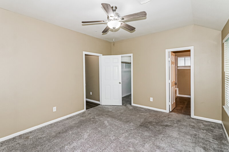 1,740/Mo, 4939 S Cancun Dr Houston, TX 77045 Main Bedroom View 2