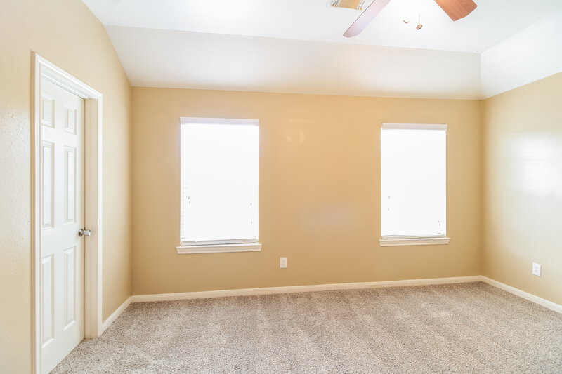 1,575/Mo, 4935 N Cancun Dr Houston, TX 77045 Main Bedroom View