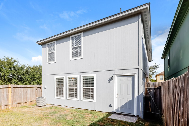 1,845/Mo, 4963 N Cancun Dr Houston, TX 77045 Rear View