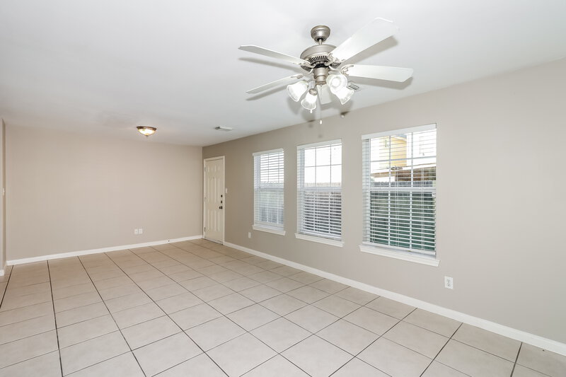 1,770/Mo, 4950 S Cancun Dr Houston, TX 77045 Misc View 2