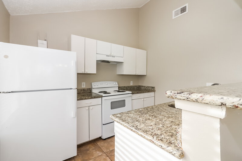 1,735/Mo, 13039 Ambrose St Houston, TX 77045 Kitchen View
