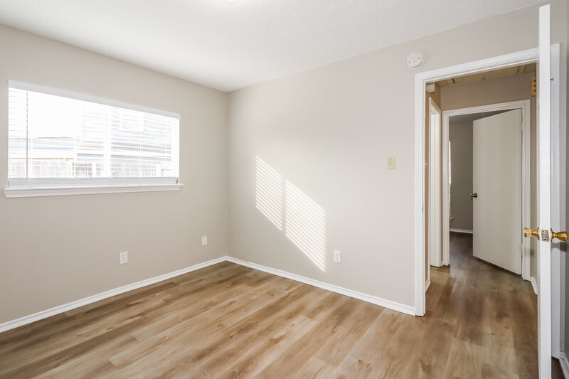 1,735/Mo, 13039 Ambrose St Houston, TX 77045 Bedroom View 2