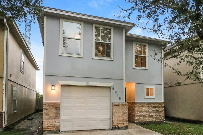 1,760/Mo, 4918 N Cancun Dr Houston, TX 77045 Front View