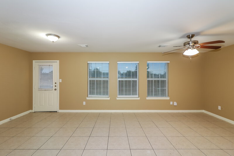 1,760/Mo, 4918 N Cancun Dr Houston, TX 77045 Living Room View