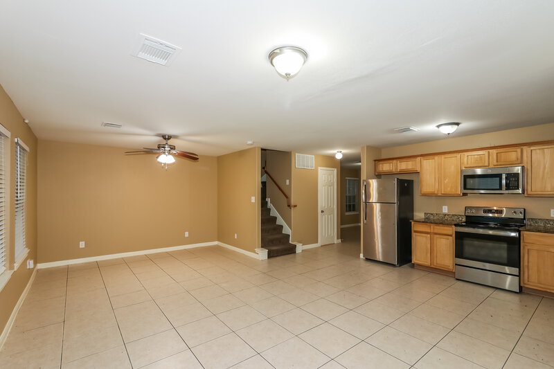 1,760/Mo, 4918 N Cancun Dr Houston, TX 77045 Dining Room View