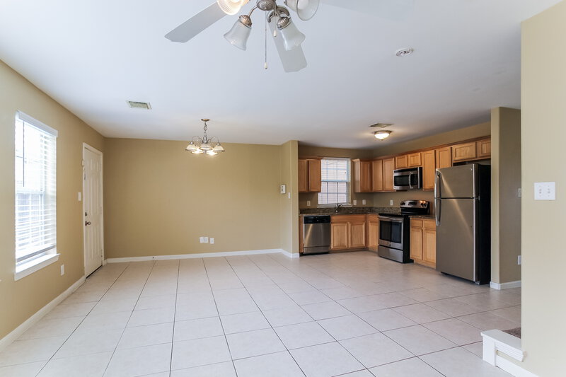 1,795/Mo, 4903 N Cancun Dr Houston, TX 77045 Dining Room View