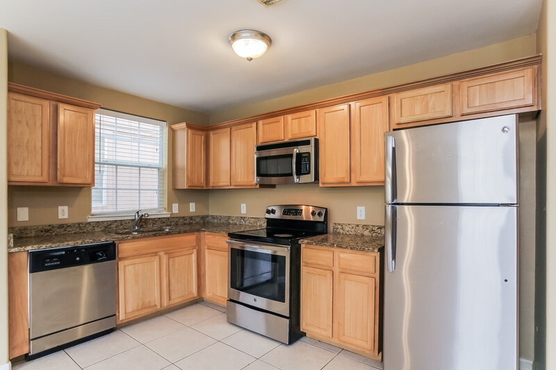 1,795/Mo, 4903 N Cancun Dr Houston, TX 77045 Kitchen View 2