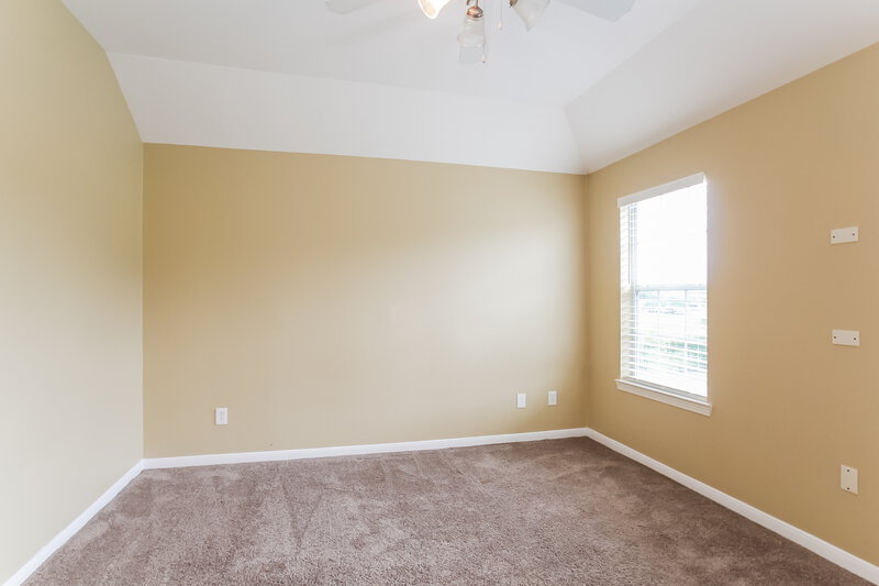 1,795/Mo, 4903 N Cancun Dr Houston, TX 77045 Main Bedroom View