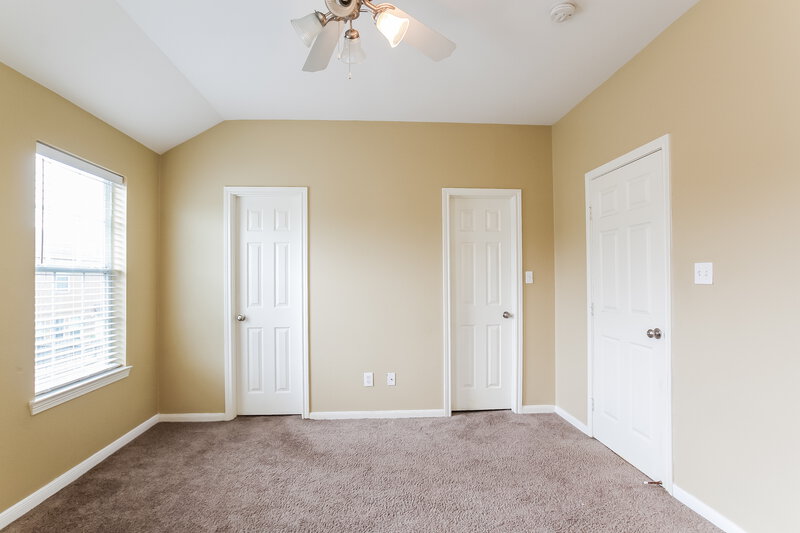 1,795/Mo, 4903 N Cancun Dr Houston, TX 77045 Main Bedroom View 2