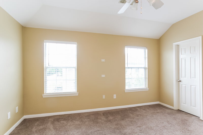 1,795/Mo, 4903 N Cancun Dr Houston, TX 77045 Main Bedroom View 3