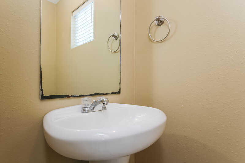 1,795/Mo, 4903 N Cancun Dr Houston, TX 77045 Powder Room View
