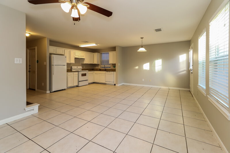 0/Mo, 4939 N Cancun Dr Houston, TX 77045 Misc View 4