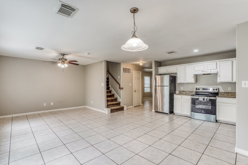 1,725/Mo, 4939 N Cancun Dr Houston, TX 77045 Dining Room View