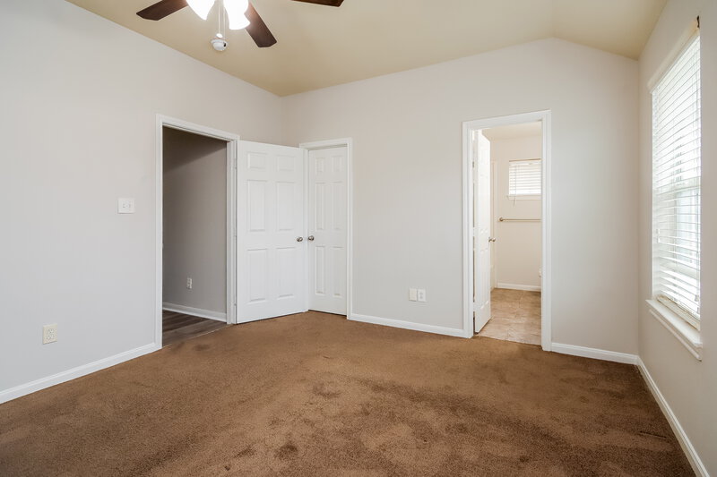 1,655/Mo, 4959 N Cancun Dr Houston, TX 77045 Main Bedroom View 2