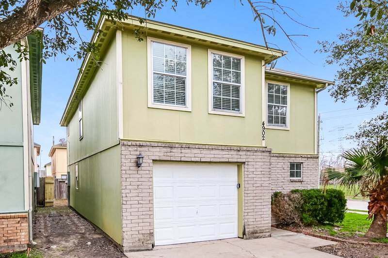 1,765/Mo, 4902 S Cancun Dr Houston, TX 77045 Front View