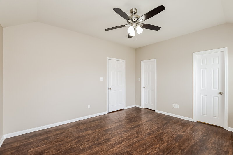 1,765/Mo, 4902 S Cancun Dr Houston, TX 77045 Main Bedroom View