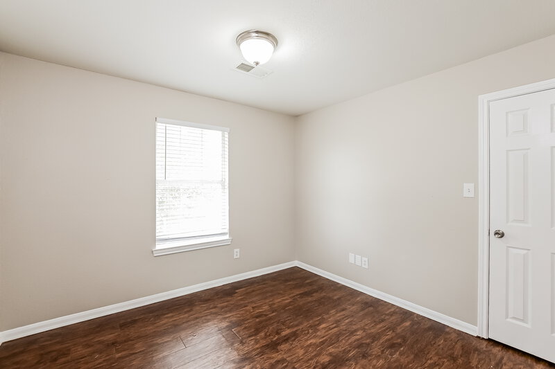 1,765/Mo, 4902 S Cancun Dr Houston, TX 77045 Bedroom View 4