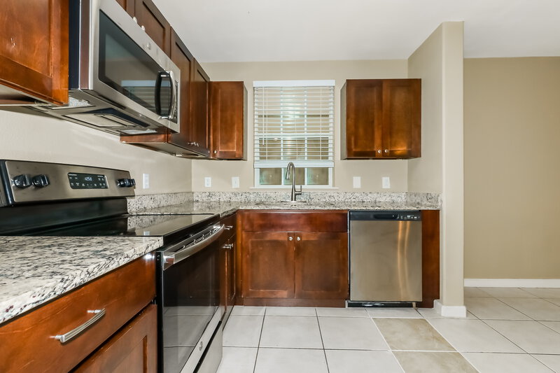 1,755/Mo, 4959 S Cancun Dr Houston, TX 77045 Kitchen View