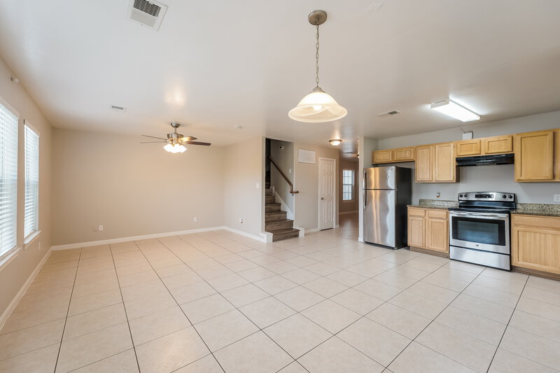 1,840/Mo, 4938 N Cancun Dr Houston, TX 77045 Dining Room View 2
