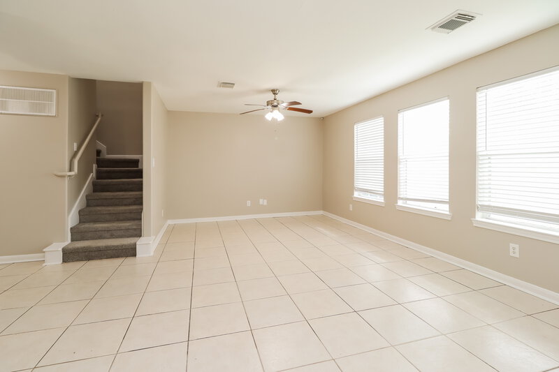 1,775/Mo, 4903 S Cancun Dr Houston, TX 77045 Family Room View