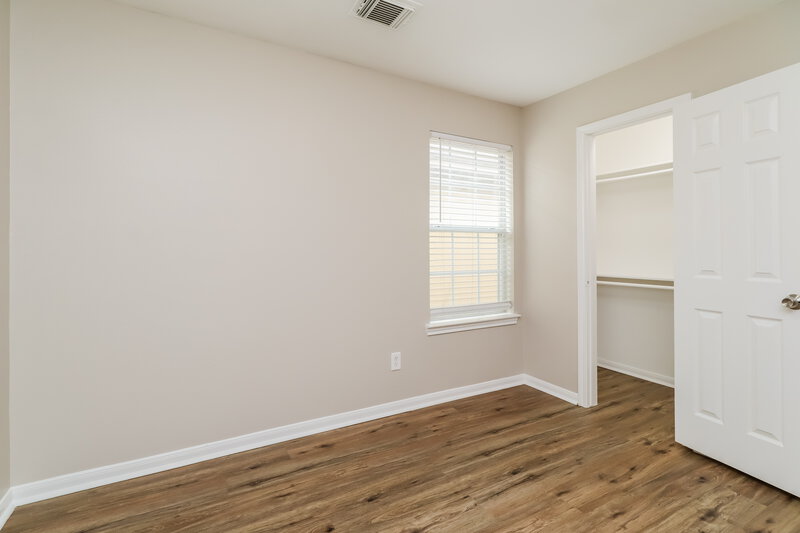 1,775/Mo, 4903 S Cancun Dr Houston, TX 77045 Bedroom View 3