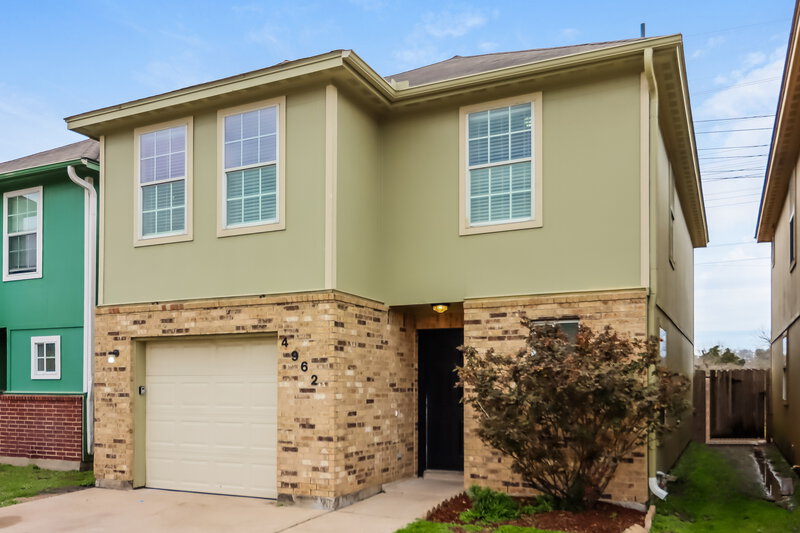 1,725/Mo, 4962 N Cancun Dr Houston, TX 77045 Front View