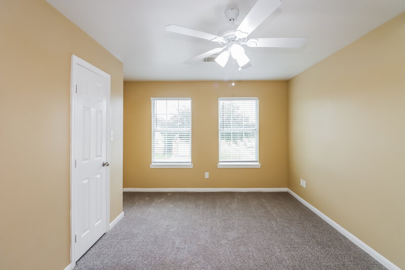 1,725/Mo, 4962 N Cancun Dr Houston, TX 77045 Bedroom View