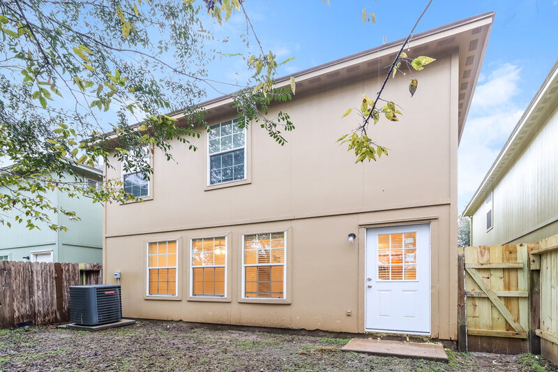 4955 S Cancun Dr Houston, TX 77045 Progress Residential