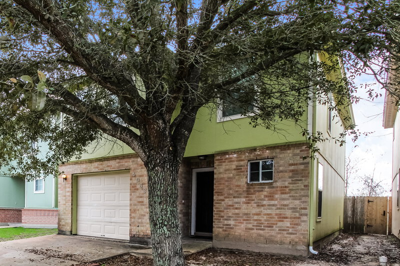 1,620/Mo, 4963 S Cancun Dr Houston, TX 77045 Front View