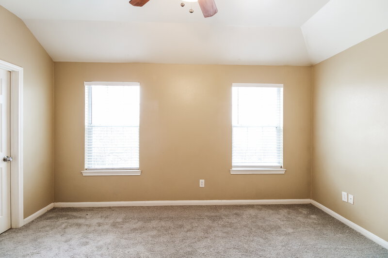 1,620/Mo, 4963 S Cancun Dr Houston, TX 77045 Main Bedroom View