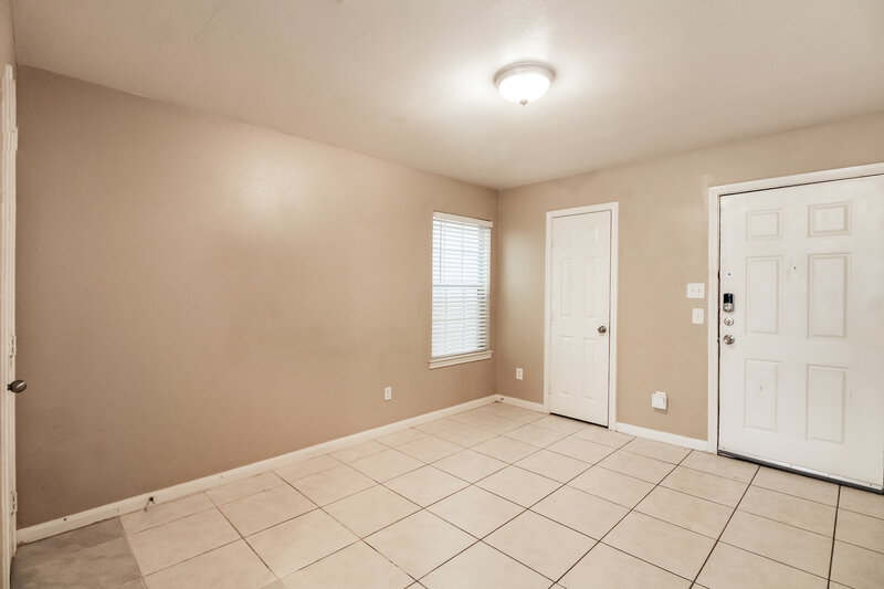 1,620/Mo, 4963 S Cancun Dr Houston, TX 77045 Bedroom View 3