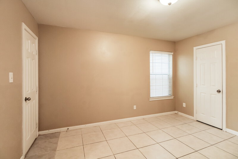 1,620/Mo, 4963 S Cancun Dr Houston, TX 77045 Bedroom View 5