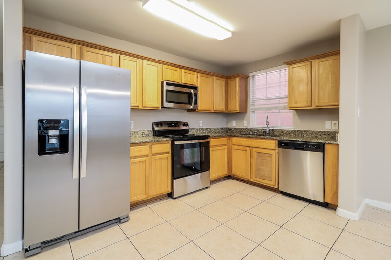 1,980/Mo, 4946 N Cancun Dr Houston, TX 77045 Kitchen View