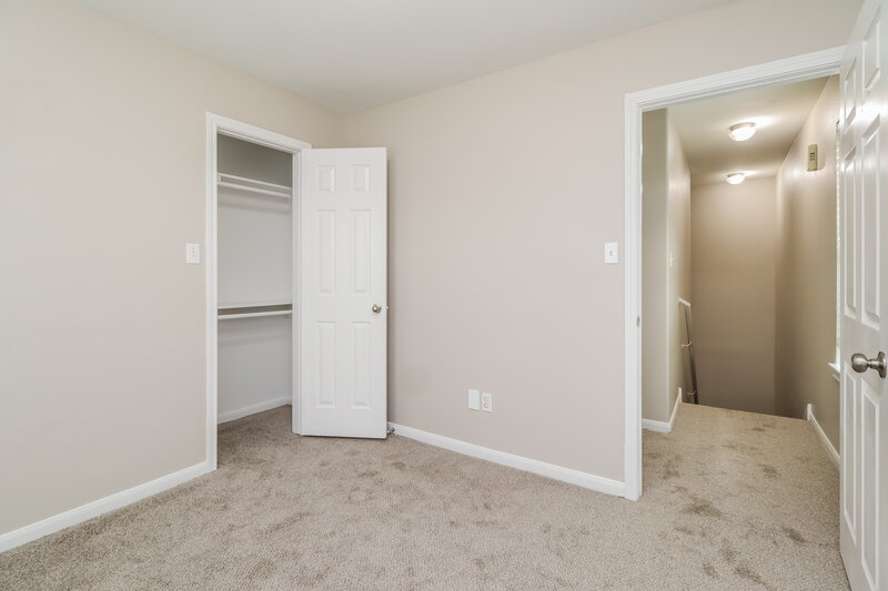 1,980/Mo, 4946 N Cancun Dr Houston, TX 77045 Bedroom View