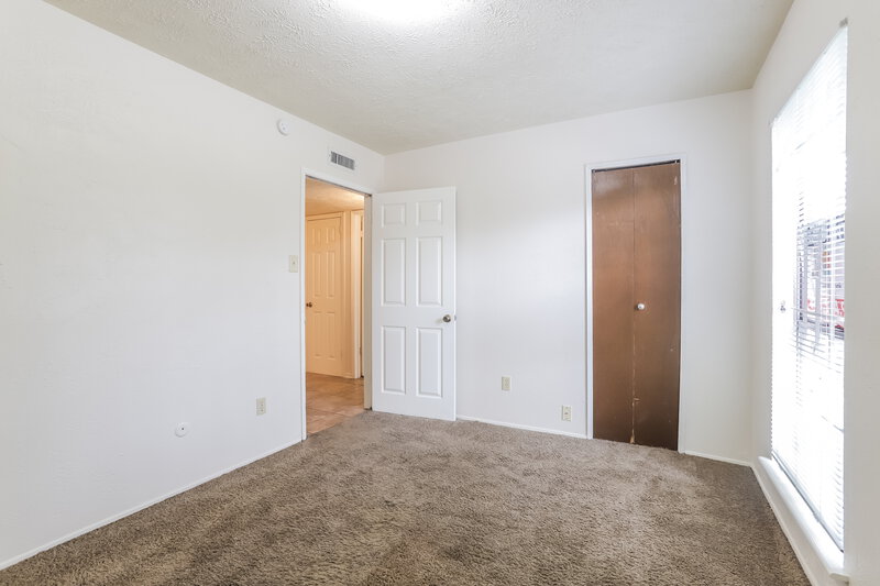 1,590/Mo, 14602 Flair Dr Houston, TX 77049 Master Bedroom View 2