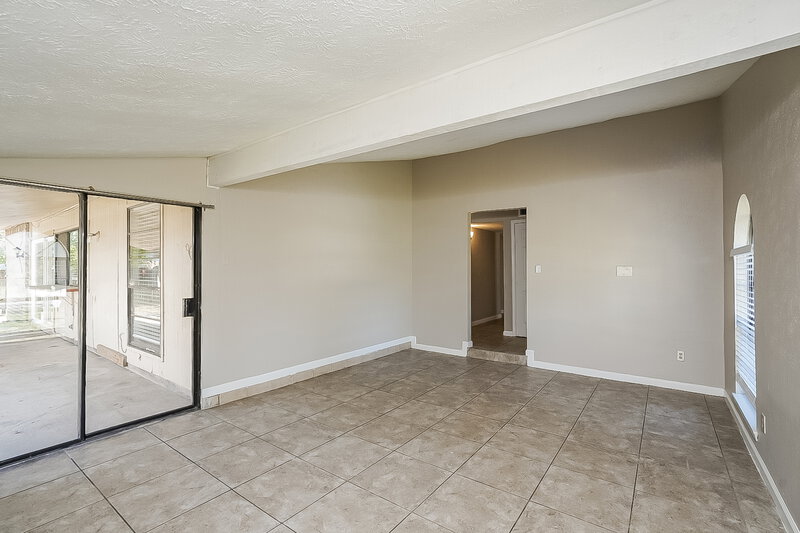 1,545/Mo, 14606 Leacrest Dr Houston, TX 77049 Family Room View 2