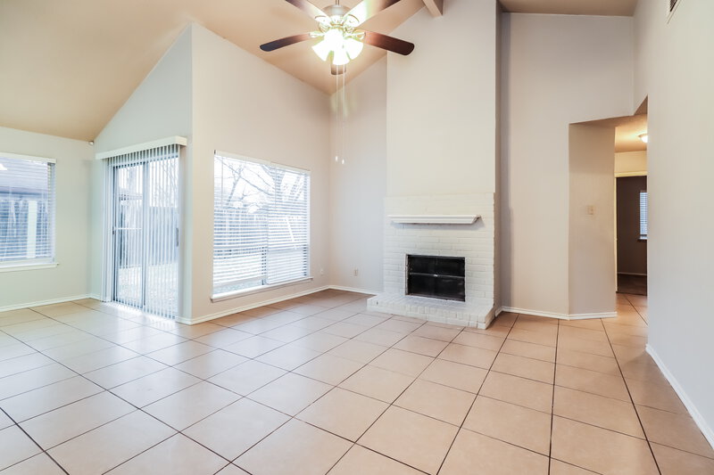 1,695/Mo, 16227 Corsair Rd Houston, TX 77053 Living Room View